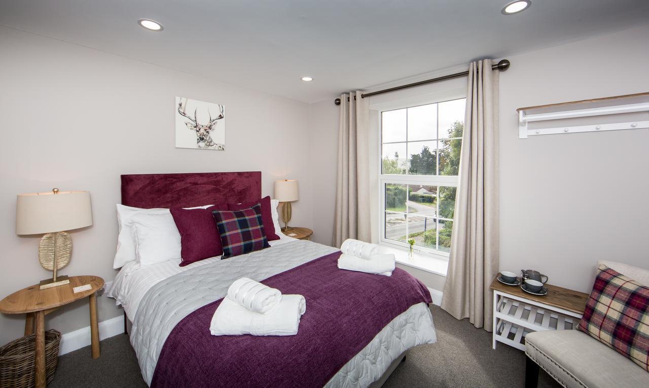 Darlington Arms Hotel Redhill  Bagian luar foto