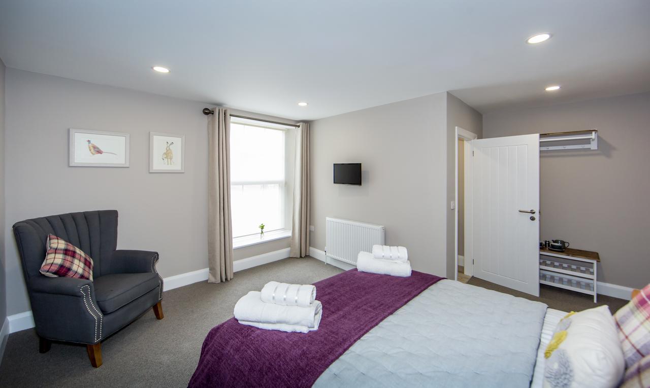 Darlington Arms Hotel Redhill  Bagian luar foto