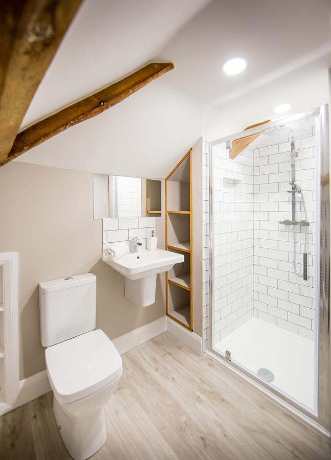 Darlington Arms Hotel Redhill  Bagian luar foto