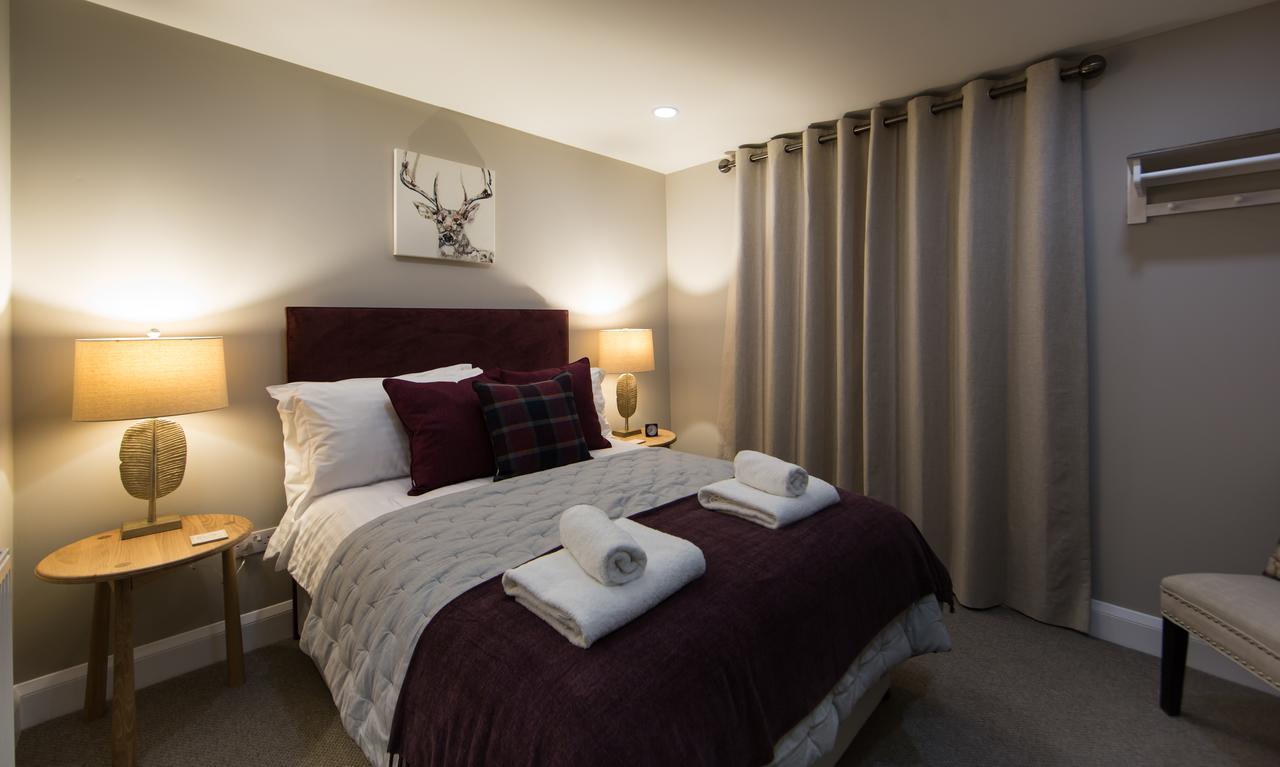 Darlington Arms Hotel Redhill  Bagian luar foto